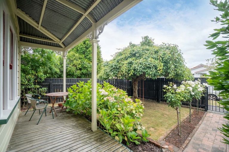 Photo of property in 46 Lombard Street, Palmerston North, 4410