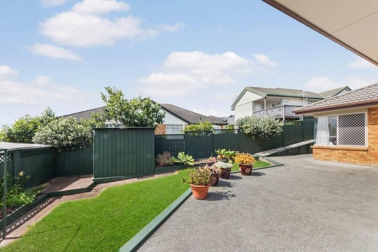 Photo of property in 9 Rush Creek Drive, Westgate, Auckland, 0614