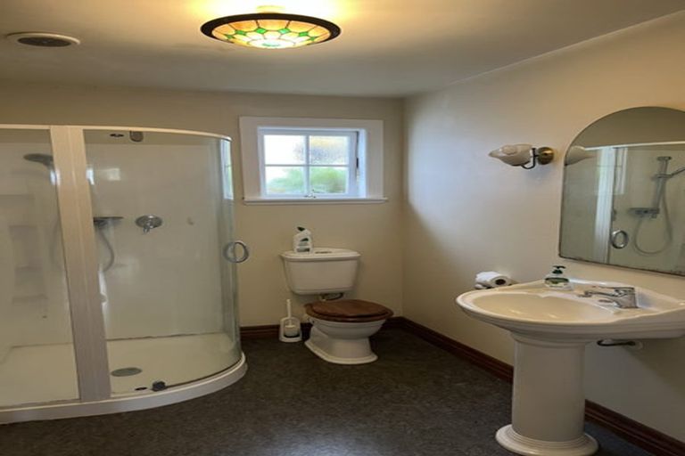 Photo of property in 135 Kelburn Parade, Kelburn, Wellington, 6012