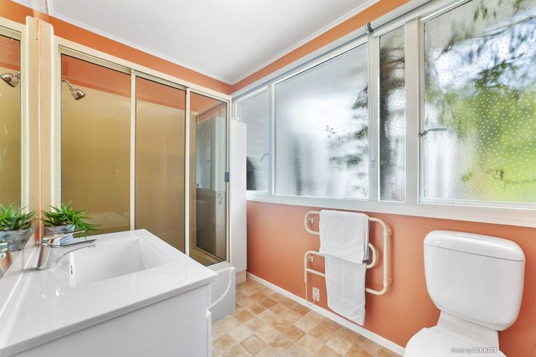 Photo of property in 51 Silverstream Road, Crofton Downs, Wellington, 6035