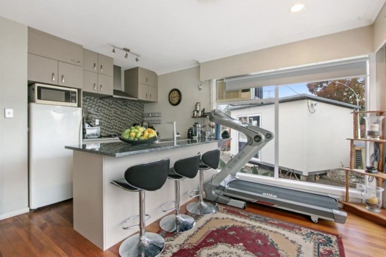 Photo of property in 2 Major Street, Katikati, 3129