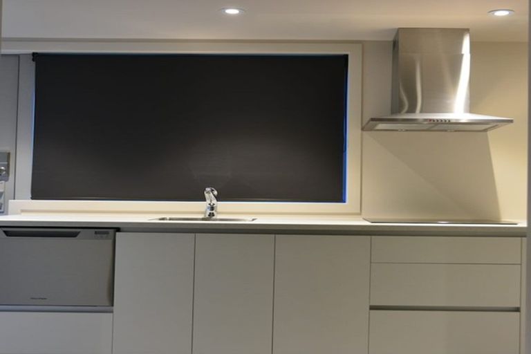 Photo of property in 1/220 Huatoki Street, Upper Vogeltown, New Plymouth, 4310