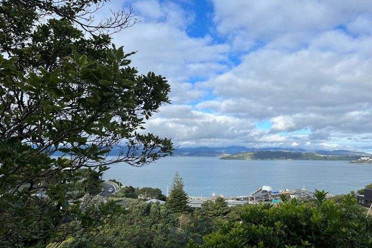 Photo of property in 2/89 Barnard Street, Wadestown, Wellington, 6012
