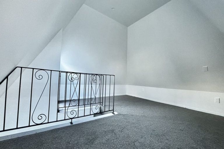 Photo of property in 7/24 Parliament Street, Melling, Lower Hutt, 5010