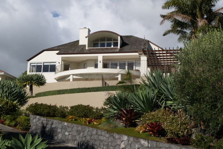 Photo of property in 17 Island View Terrace, Cockle Bay, Auckland, 2014