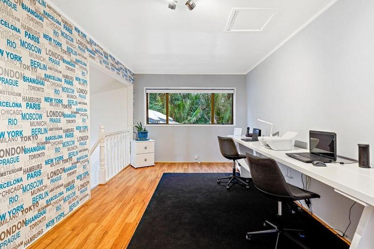 Photo of property in 719 Scenic Drive, Henderson Valley, Auckland, 0612