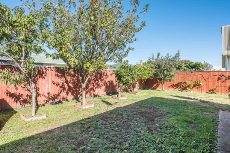 Photo of property in 28a Kapanui Road, Waikanae, 5036