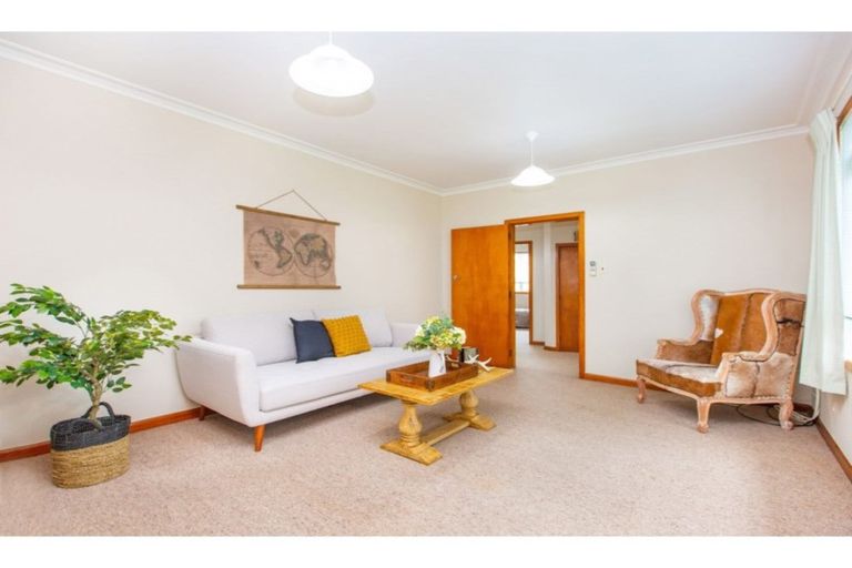 Photo of property in 37 Haultain Street, Fairfield, Hamilton, 3214