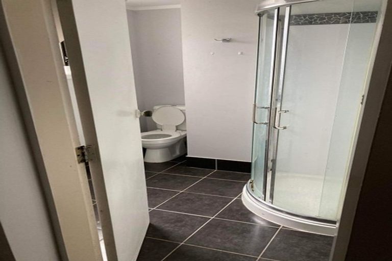 Photo of property in 15 Larchmont Grove, Totara Park, Upper Hutt, 5018