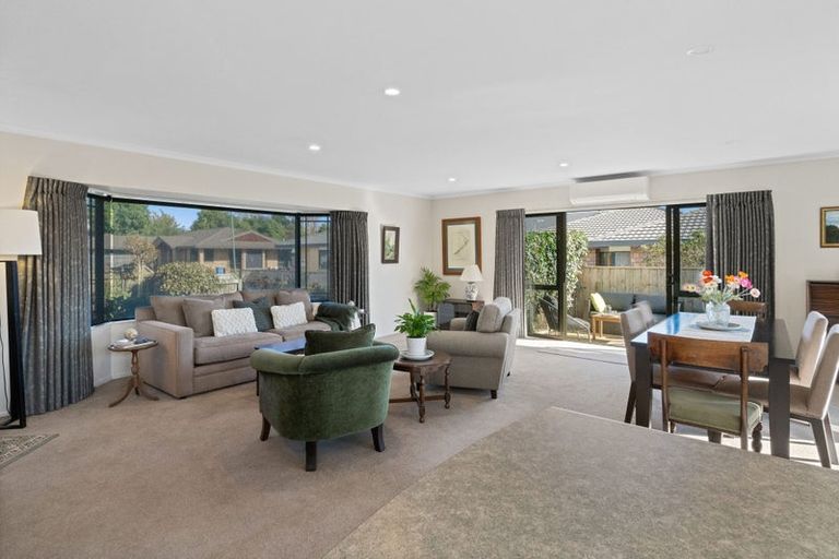 Photo of property in 9 Campbell Grove, Levin, 5510