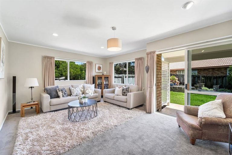 Photo of property in 4 Caversham Drive, Torbay, Auckland, 0630