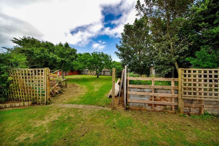 Photo of property in 223 Glover Road, Hawera, 4610