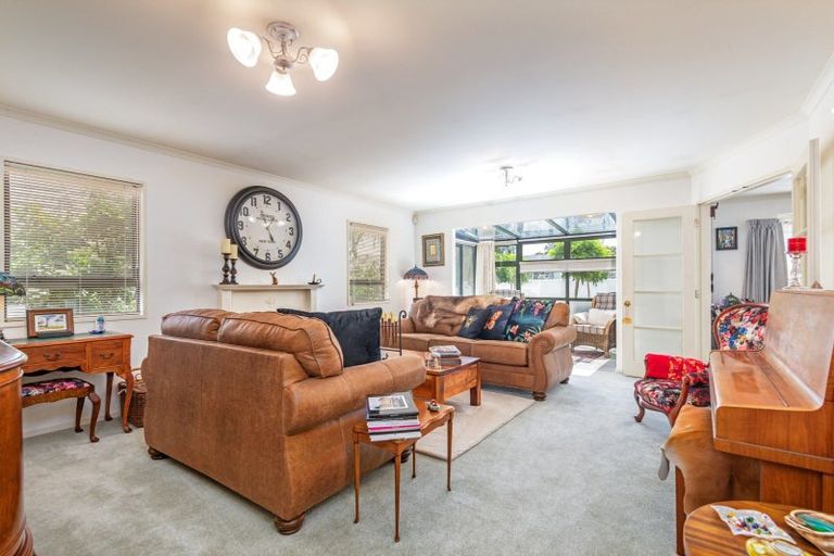 Photo of property in 18 Winston Avenue, Hokowhitu, Palmerston North, 4410