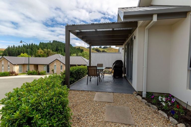 Photo of property in 25 Village Lane, Stoke, Nelson, 7011