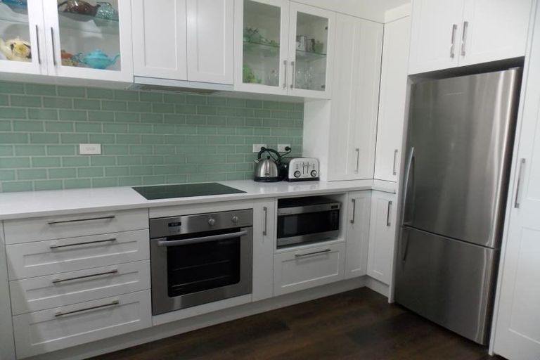 Photo of property in Kate Sheppard Apartments, 7f/42 Molesworth Street, Thorndon, Wellington, 6011