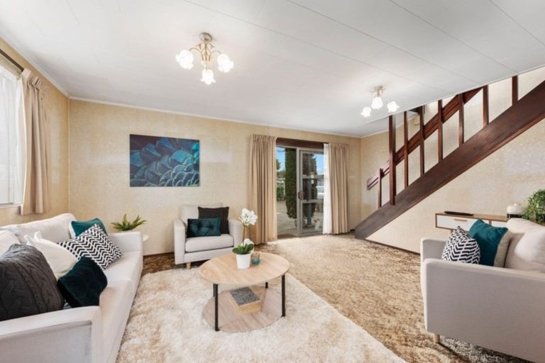 Photo of property in 5b Bracken Street, Wallaceville, Upper Hutt, 5018