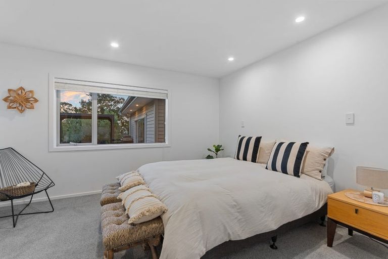 Photo of property in 333 Worsleys Road, Cracroft, Christchurch, 8022