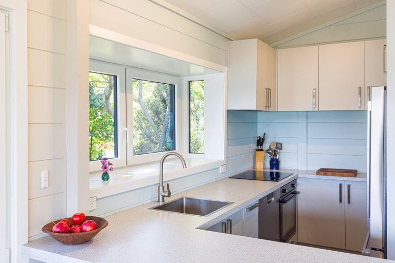 Photo of property in 44 Selwyn Avenue, Akaroa, 7520