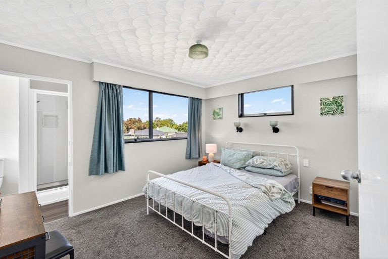 Photo of property in 138 Gloucester Street, Taradale, Napier, 4112