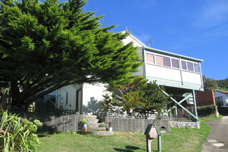 Photo of property in 8b Hindipur Terrace, Broadmeadows, Wellington, 6035