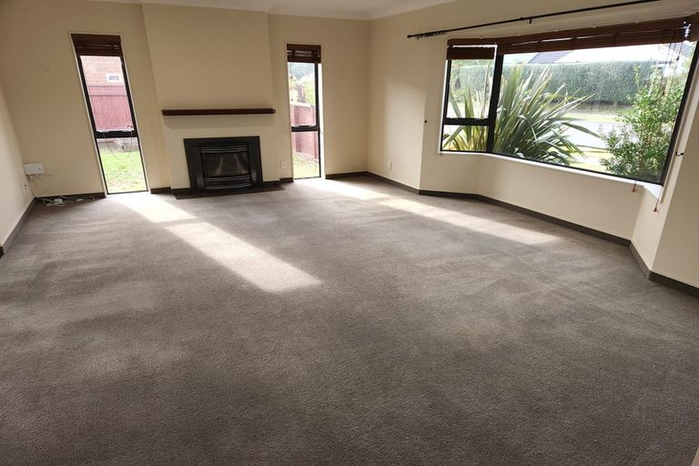 Photo of property in 170 Milne Drive, Paraparaumu, 5032