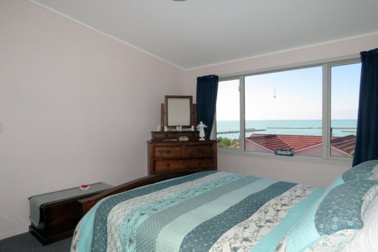 Photo of property in 75 Tees Street, South Hill, Oamaru, 9400