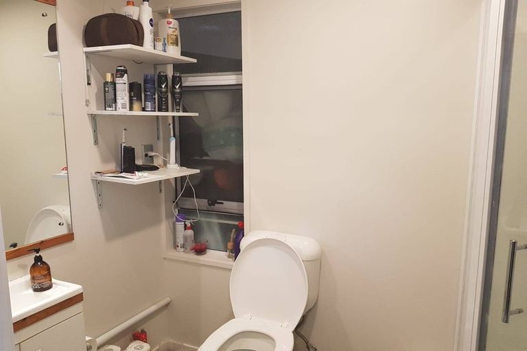 Photo of property in 10 Albemarle Place, Massey, Auckland, 0614