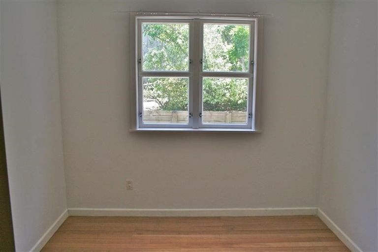 Photo of property in 3/17 Ribblesdale Road, Henderson, Auckland, 0612