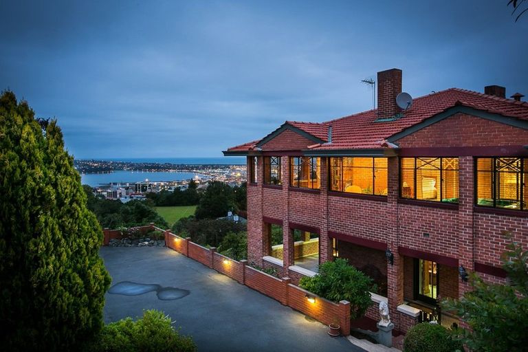 Photo of property in 28 Tweed Street, Roslyn, Dunedin, 9010