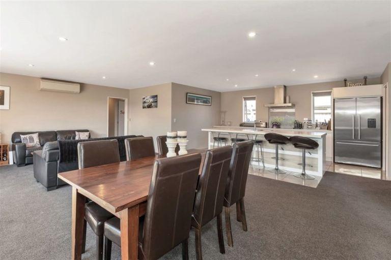 Photo of property in 14 Chestnut Place, Rangiora, 7400