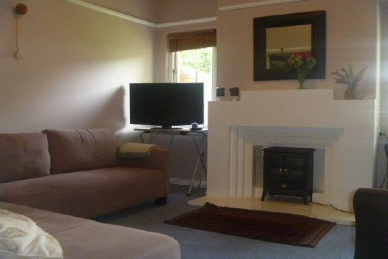 Photo of property in Hobson Flats, 2/1 Hobson Street, Pipitea, Wellington, 6011