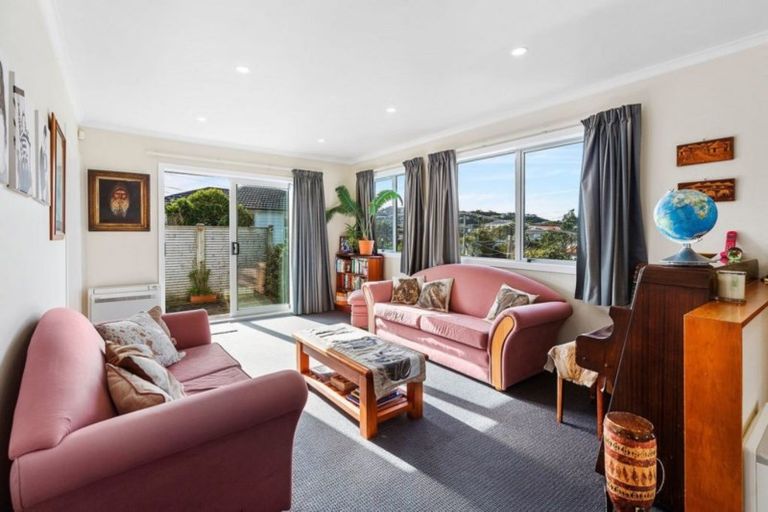 Photo of property in 86 Fraser Avenue, Johnsonville, Wellington, 6037