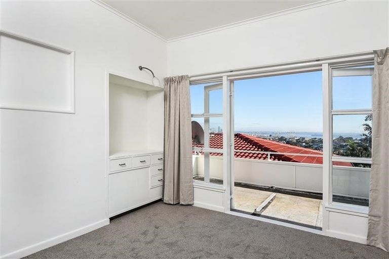 Photo of property in 13 Sudeley Street, Orakei, Auckland, 1071