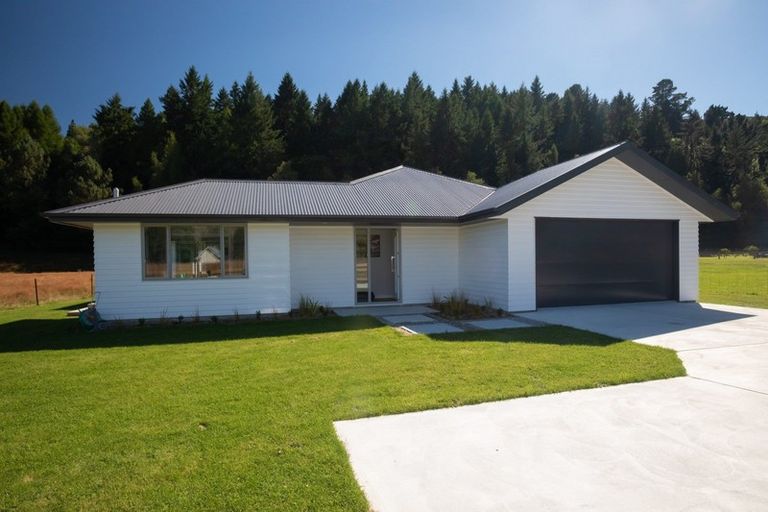 Photo of property in 4 Carlisle Street, Athol, 9793