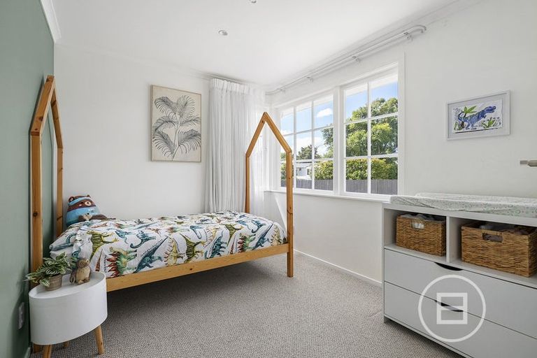 Photo of property in 27 Sylvia Road, Hillcrest, Auckland, 0627