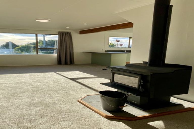 Photo of property in 2 Kamahi Street, Kaka Point, Balclutha, 9271