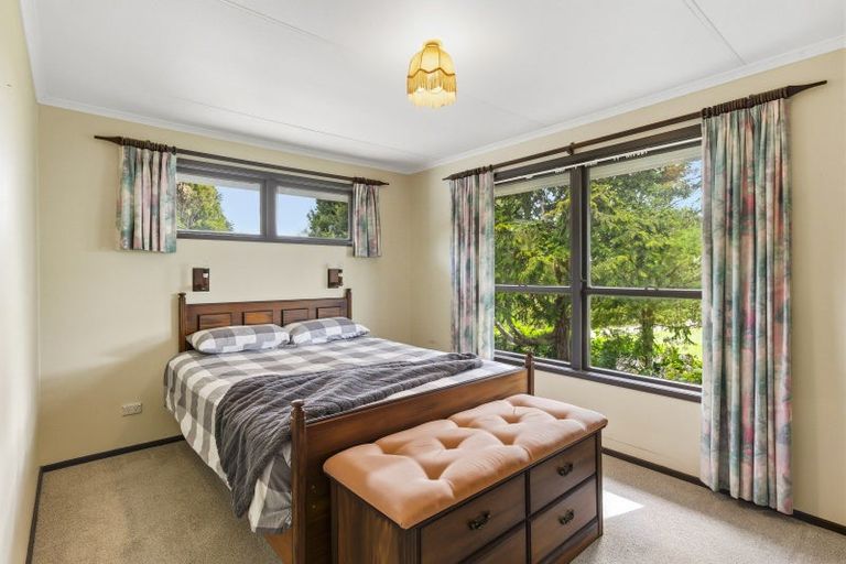 Photo of property in 74 Arapaepae Road, Levin, 5510