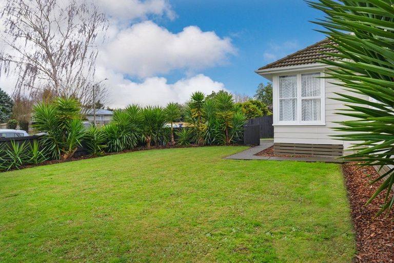Photo of property in 55 Lipscombe Crescent, Havelock North, 4130