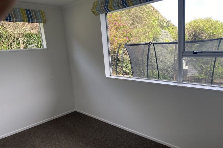 Photo of property in 8 Findhorn Place, Papakowhai, Porirua, 5024