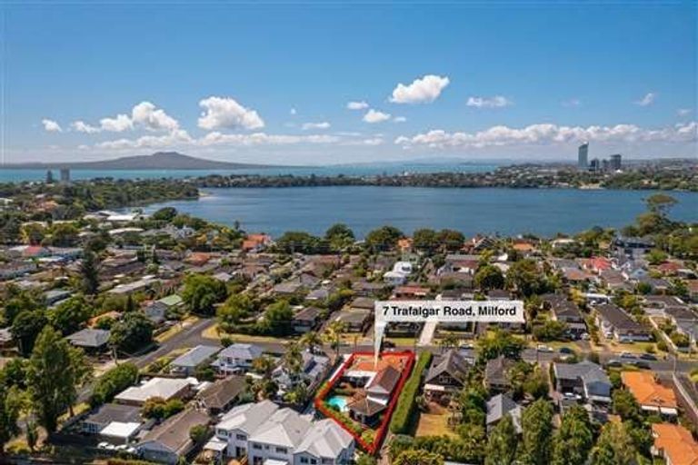 Photo of property in 7 Trafalgar Road, Milford, Auckland, 0620