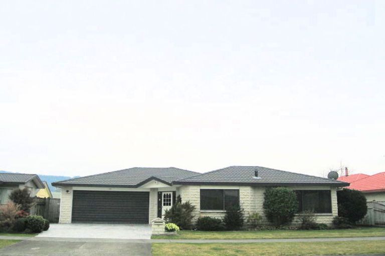 Photo of property in 12 Brompton Drive, Taradale, Napier, 4112