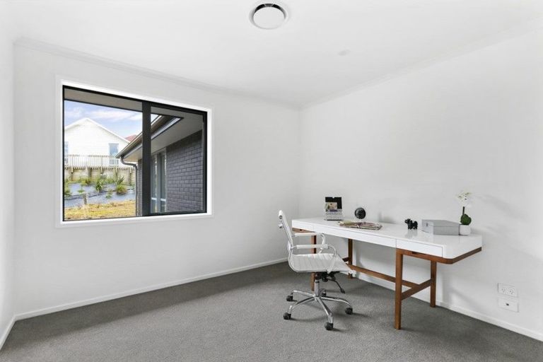 Photo of property in 128 Lisle Farm Drive, Pukekohe, 2120