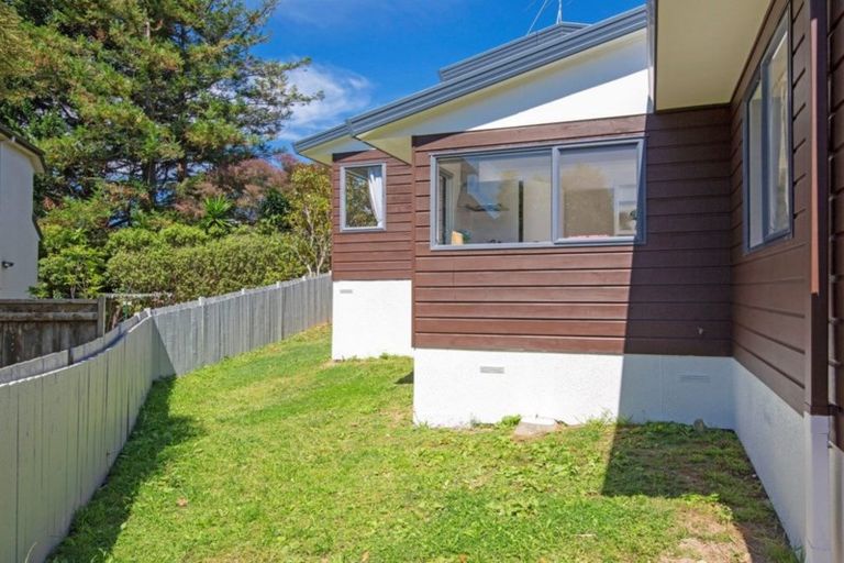 Photo of property in 3/6a Botany Road, Howick, Auckland, 2010