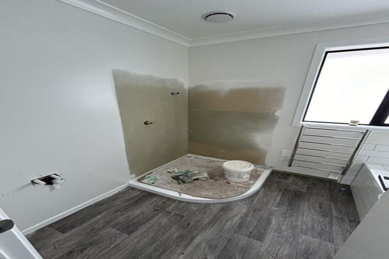 Photo of property in 42 Evergreen Parade, Rosehill, Papakura, 2113