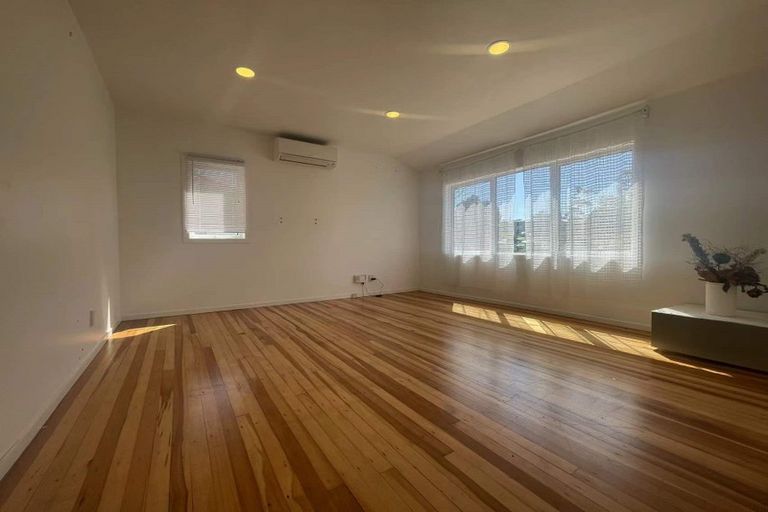 Photo of property in 85 Taurus Crescent, Beach Haven, Auckland, 0626