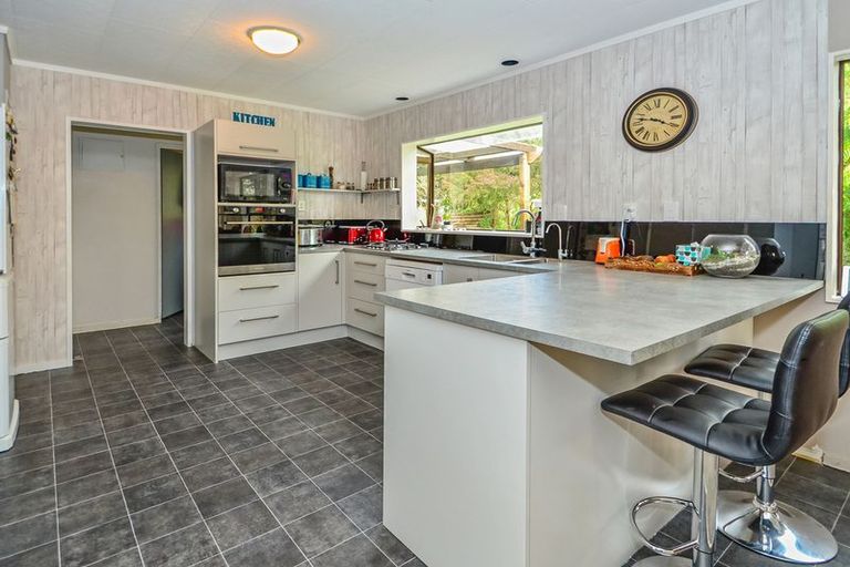 Photo of property in 1184 Waiuku Road, Waiuku, 2681