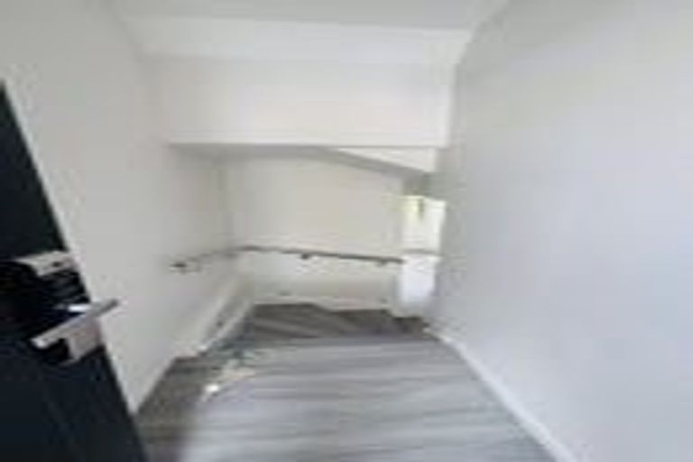 Photo of property in 9f Julian Place, Otara, Auckland, 2023