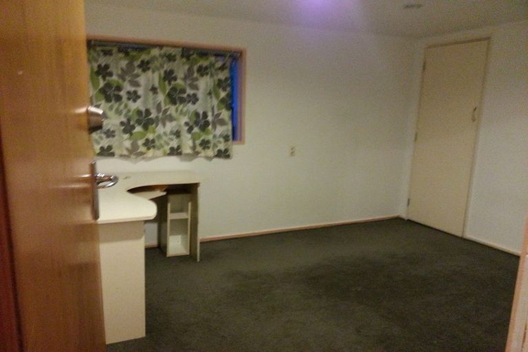 Photo of property in 247 Sunset Road, Sunnynook, Auckland, 0632