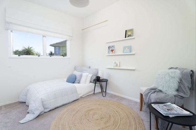 Photo of property in 1 The Spinney, Titahi Bay, Porirua, 5022