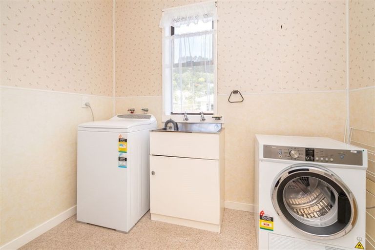 Photo of property in 22 Ainslee Place, North East Valley, Dunedin, 9010